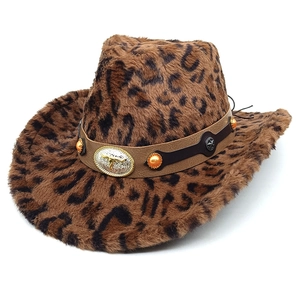 Chapeau de cow-boy en peluche léopard avec une boucle métallique à tête de taureau