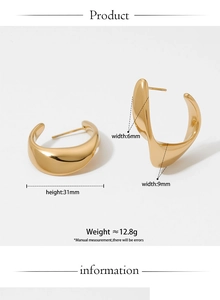 Créoles dorées irrégulières avec dimensions détaillées de 31mm de hauteur et 9mm de large