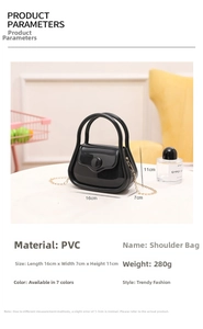 Detailed view of black PVC jelly bag with gold chain and size metrics 16x7x11cm