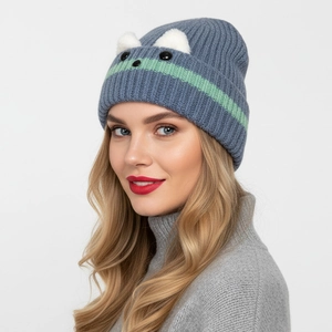 Bonnet en maille chien pour femme bleu-gris avec oreilles duveteuses et rayures