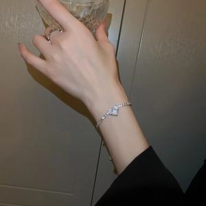Elegant silver heart bracelet and ring set with sparkling zircon stones for women