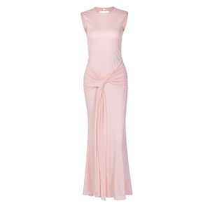Detail of the pink sleeveless maxi dress featuring a twisted knot waist and pleated draping