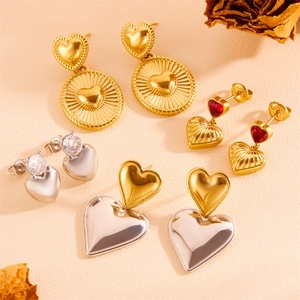 Heart Stud Earrings Stainless Steel Zircon Gold Plated Sunburst Pattern Two Tone Retro Jewelry For Women