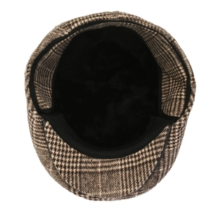 Men's brown houndstooth flat cap featuring a warm black fleece lining and inner structure