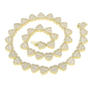 Elegant gold heart link necklace with micro-paved cubic zirconia crystals in hip-hop style