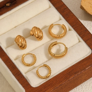 Stainless Steel Twisted Hoop Earrings 18K Gold Plated Vintage Croissant Threaded Texture Commute Fashion Jewelry For Women