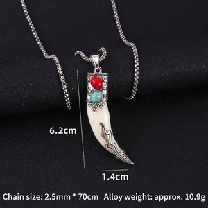 Pendentif dent de loup vintage en acier inoxydable avec pierres de style turquoise