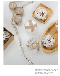 Detailed set of 8cm Christmas ornaments with pine cones, dried flowers and glitter texture