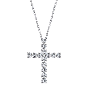 Elegant S925 silver necklace featuring a cross pendant made of heart-cut cubic zirconia
