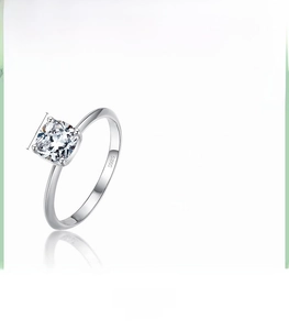 Detailed view of S925 sterling silver ring with 6mm square cushion-cut cubic zirconia