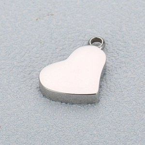 Minimalist 3D heart-shaped stainless steel pendant with polished silver finish