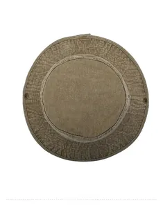 Draufsicht auf Retro Khaki Baumwoll-Sonnenhut mit robuster Textur und Metall-Ösen