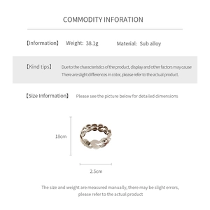 Macro view of silver S-shaped alloy link bracelet with detailed size measurements