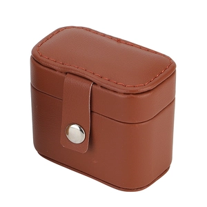 Portable brown PU leather jewelry box for rings and necklaces with silver metal snap