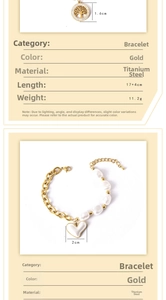 Détail de bracelets en acier titane doré avec pendentif arbre de vie et perles baroques