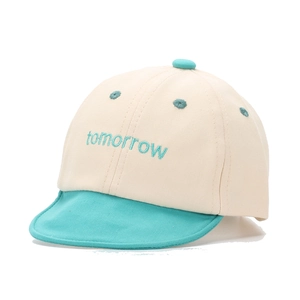 Casquette de baseball bébé bicolore beige et bleu canard avec broderie