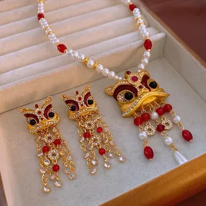 Collier Et Boucles D'oreilles Danse Du Lion Avec Imitation Künstliche Perle Email Strass Tige En Argent Style Chinois Rétro