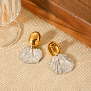 Two-tone oval gold and silver fishtail earrings in polished stainless steel