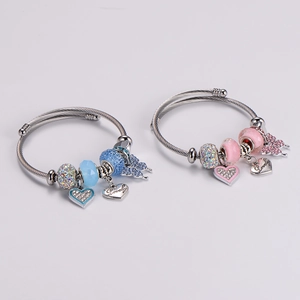 Adjustable stainless steel wire bracelets with heart and butterfly charms in pink and blue