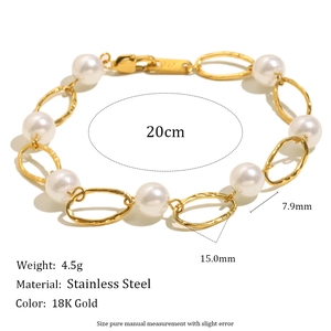 Elegant 18K gold-plated stainless steel bracelet with 7.9mm white faux pearls and link chain