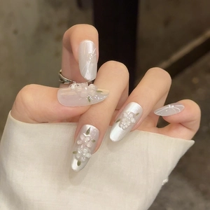 Handmade Press On Nails 3D Flower Artificial Pearl Decor Cat Eye Shimmer Elegant Oval Shape Artificial Fingernails