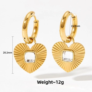 Detailed dimensions of gold heart pendant earrings with square crystals and measurements