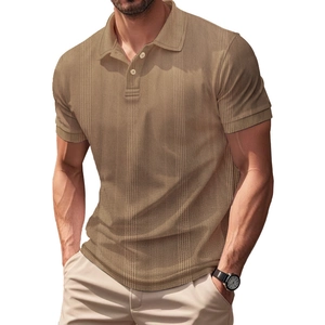 Polo de punto caqui para hombre con textura vertical y cuello de solapa clásico
