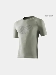 Men's light green compression t-shirt in quick-dry nylon lycra for running and training