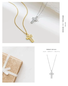 Détails des pendentifs croix en argent et or avec pavé de diamants et boîtes cadeaux