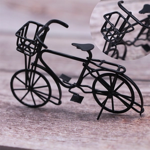 Vintage black metal dollhouse bicycle model with basket and rear rack for BJD scene prop