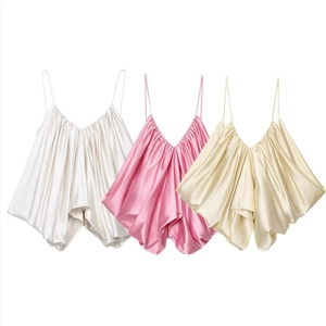 Women Satin Pleated Camisole Top V Neck Spaghetti Strap Solid Color Glossy Sexy Streetwear Fashion Tank Top