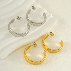 Boucles D'Oreilles Créoles Minimalistes En Forme De C Pour Femmes En Acier Inoxydable Poli Épais Plaqué Or 18K Bijoux Géométriques