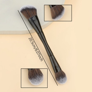 Dual-ended foundation brush with dimensions 20.5cm and close-up of soft synthetic bristles