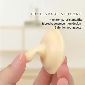 Food-grade silicone nipple feeder for kittens and puppies with high temperature resistance