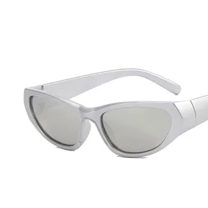 Retro futuristic Y2K sports sunglasses with silver matte frame and PC lenses