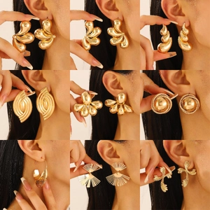 Vintage Metal Teardrop Stud Earrings For Women Gold Silver Plated Petal Fan Geometric Statement Fashion Jewelry Oversized Earring