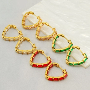 Boucles D'Oreilles Créoles En Forme De Cœur En Acier Inoxydable Plaqué Or 18K Zircon Style Vintage Français Pour Femmes
