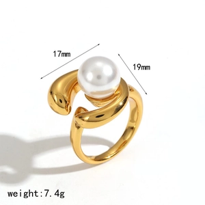 Luxurious 18k gold plated stainless steel pearl ring with sizing and weight details