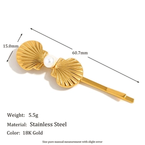 Detailed dimensions of the 18K gold-plated starfish shell hair clip with pearls
