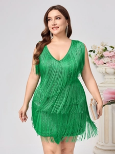 Ärmelloses Bleistiftkleid mit V-Ausschnitt, Fransen in Grün und glänzenden Pailletten