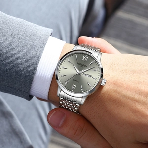 Business men's watch with MOLDOA silver steel strap and luminous day-date display