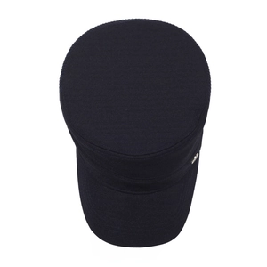 Men's breathable flat top army cap with metal button detail for outdoor leisure wear