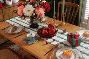 Detailed knit texture of beige and dark green geometric pattern cotton table runner