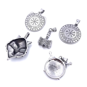Detailed collection of Viking necklaces featuring Mjölnir, Vegvisir and Celtic symbols