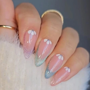 Faux Ongles Amande French Aurora Paillettes Motif Fleurs Blanches Base Rose Elégants Doux Ongles Pour Femmes