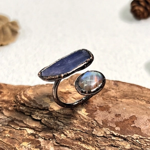 Vintage adjustable ring with raw kyanite and labradorite stones on natural bark base
