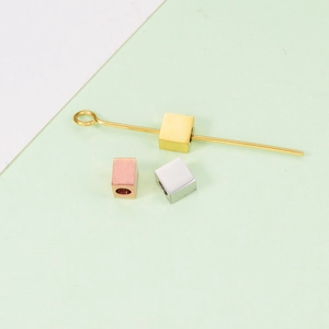Mirror polished 4mm square stainless steel spacer beads and gold metal needle set