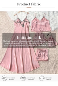 Ensemble pyjama en satin rose avec caraco en dentelle et sac de rangement assorti