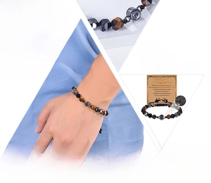 Bracelet œil de tigre avec perle de projection et une carte de vœux pour grand-père