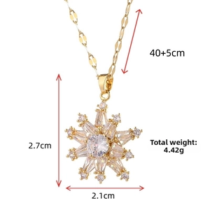 Detailed size parameters for gold snowflake pendant necklace with dimensions and weight